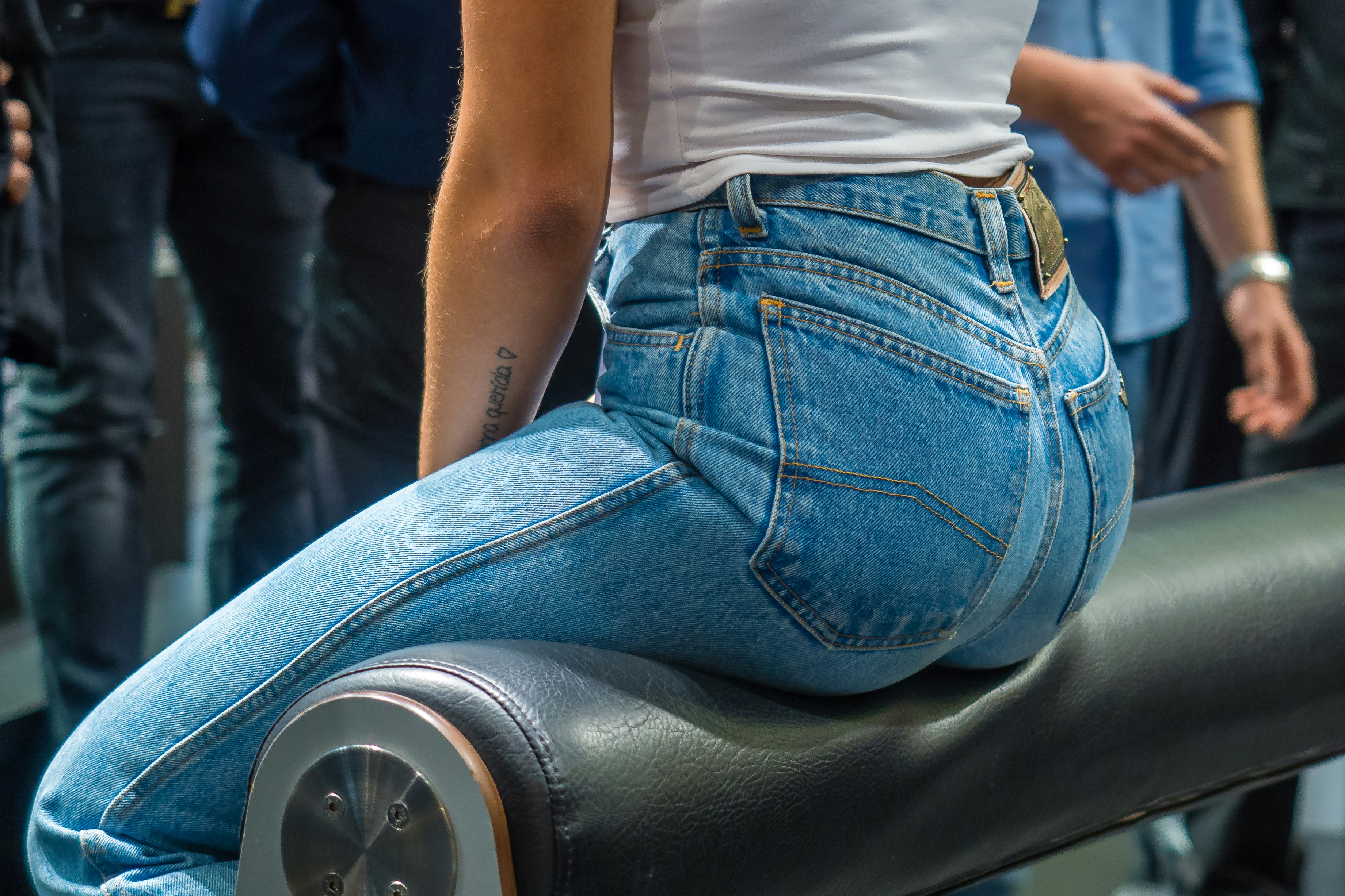 Teen Butts In Jeans